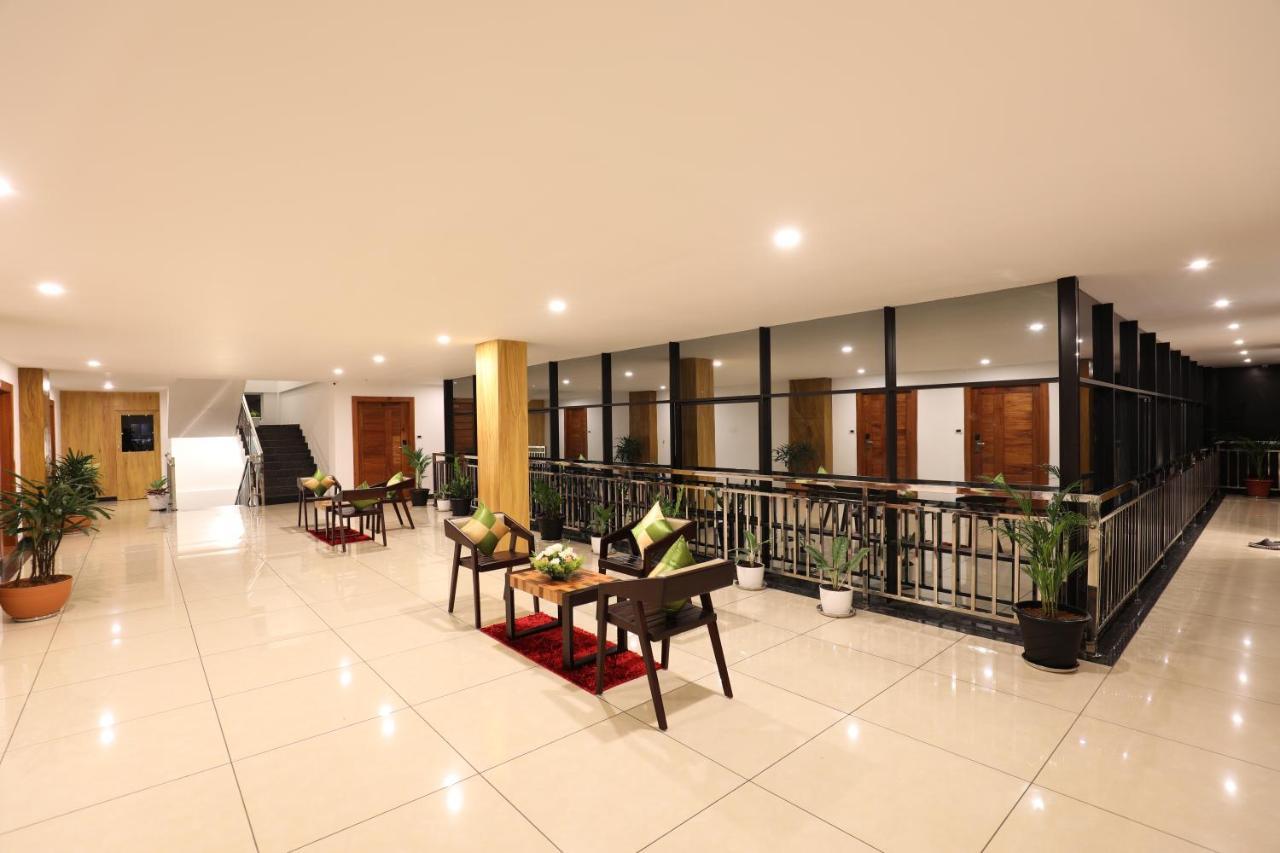 Amuse Vista Resorts And Spa Anachal Exterior foto