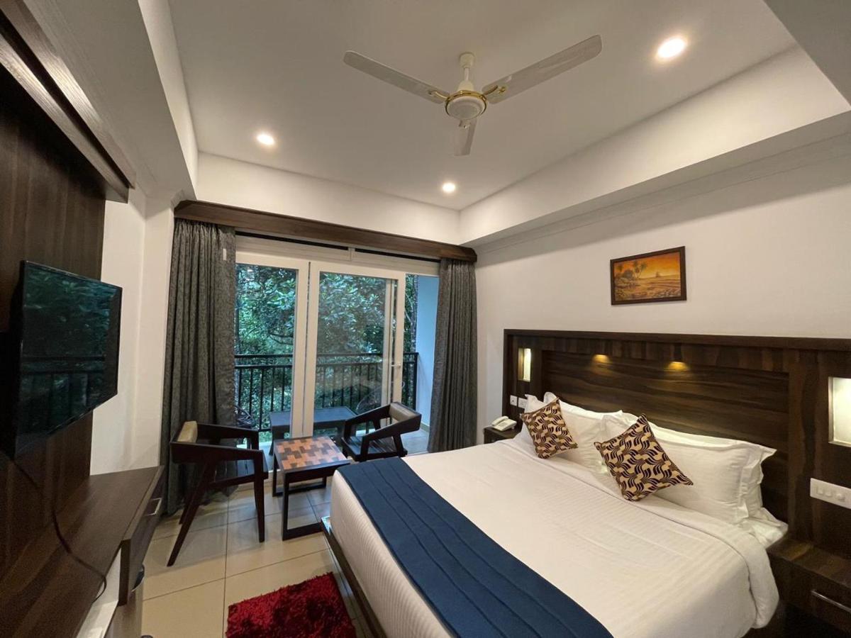 Amuse Vista Resorts And Spa Anachal Exterior foto